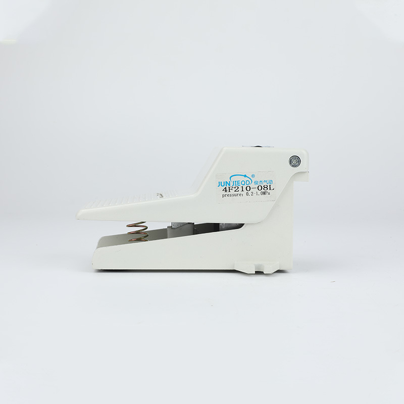 -4F Series pedal valve (three ports two)